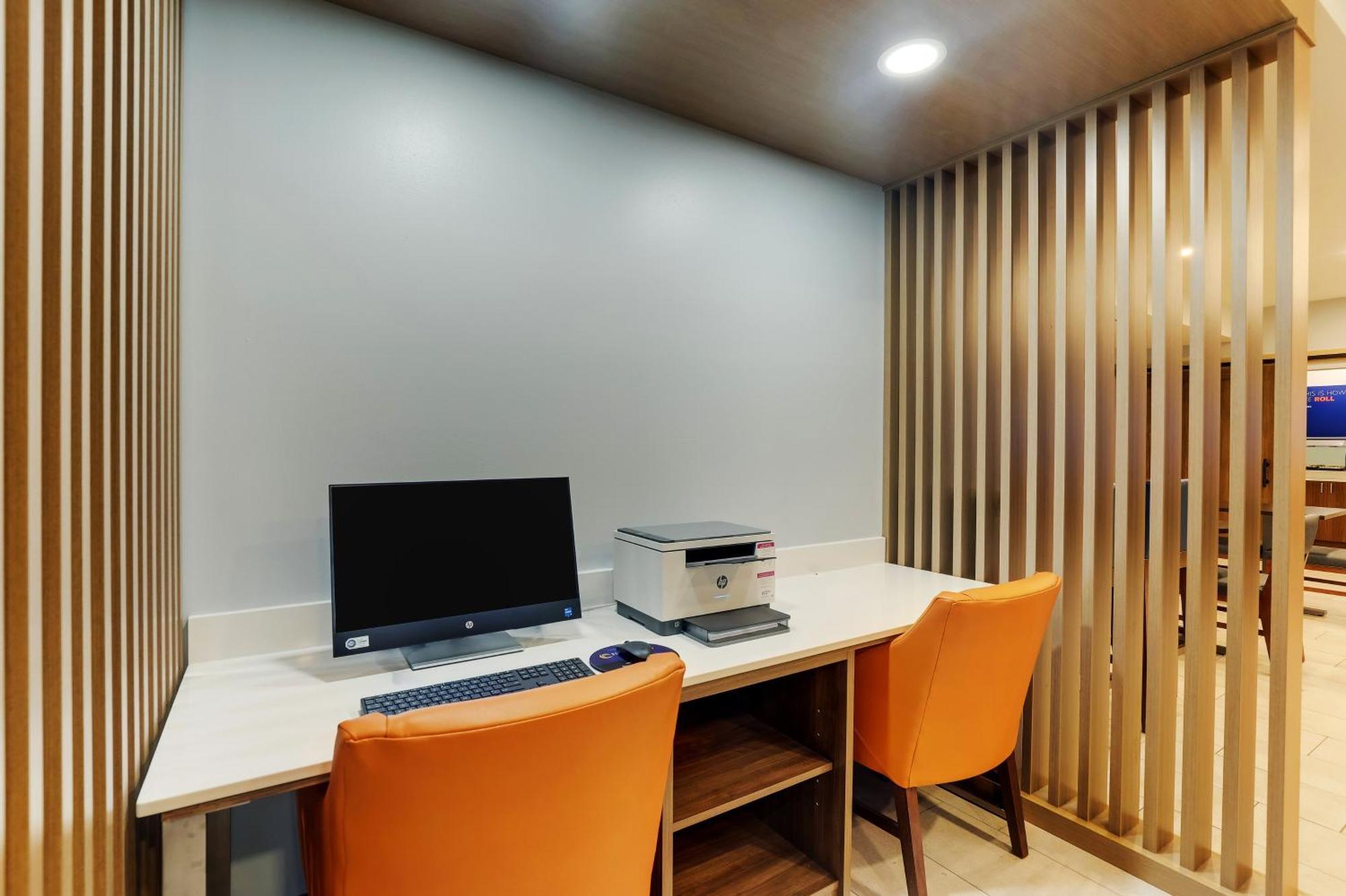 Holiday Inn Express Lexington Southwest Nicholasville By Ihg Екстериор снимка