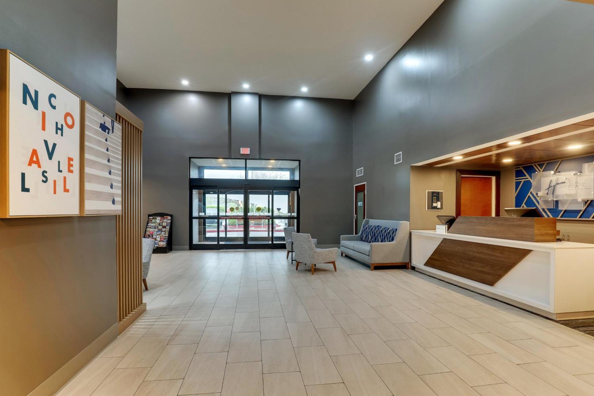 Holiday Inn Express Lexington Southwest Nicholasville By Ihg Екстериор снимка