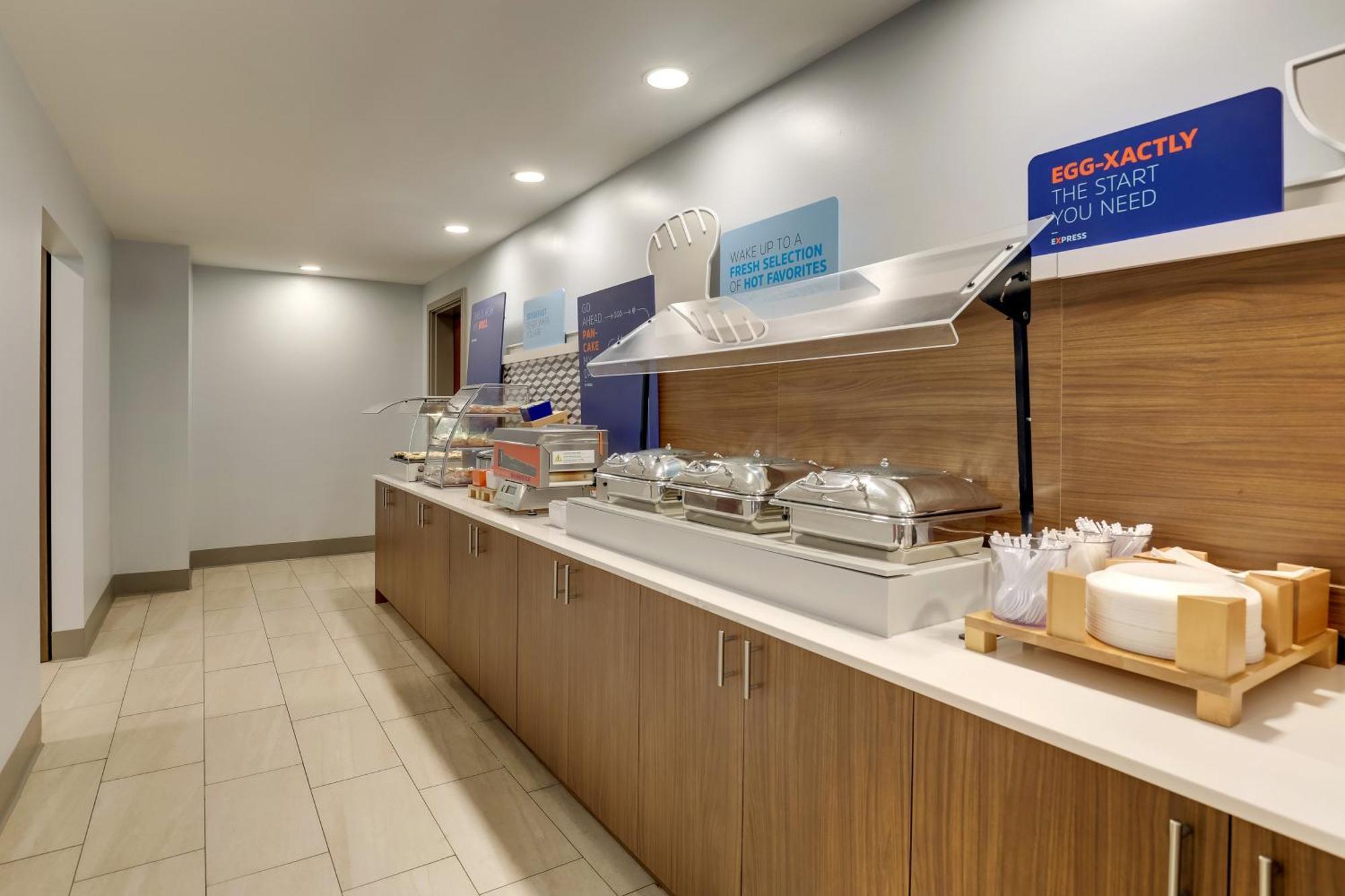 Holiday Inn Express Lexington Southwest Nicholasville By Ihg Екстериор снимка